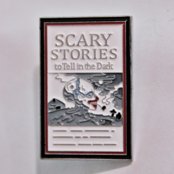90's baby nostalgia spooky book pin - Picture 8 of 8
